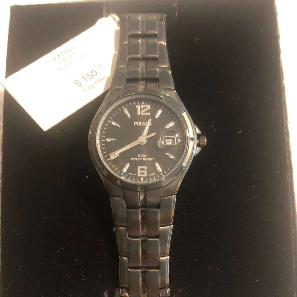 Pulsar Dark Tone Watch with Date Feature